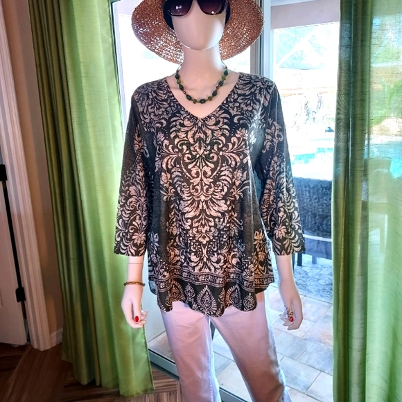One World Tops - One World Bohemian Tunic Top. NWOT.
